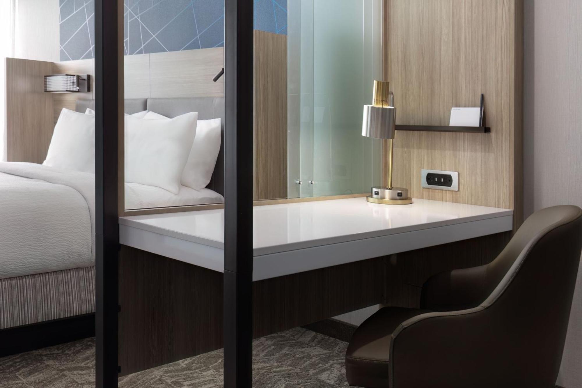 Springhill Suites By Marriott Pleasanton Εξωτερικό φωτογραφία